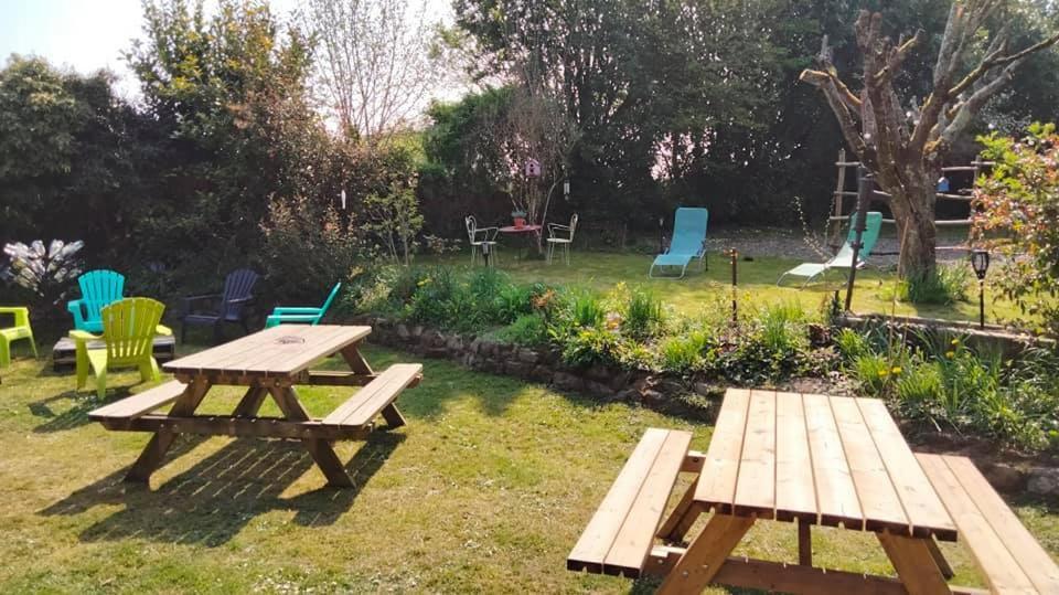 Les Secrets Du Val Bed & Breakfast Notre-Dame-du-Touchet Exterior photo